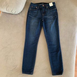 NWT J. CREW High Rise Toothpick Jeans (size 28) 💙